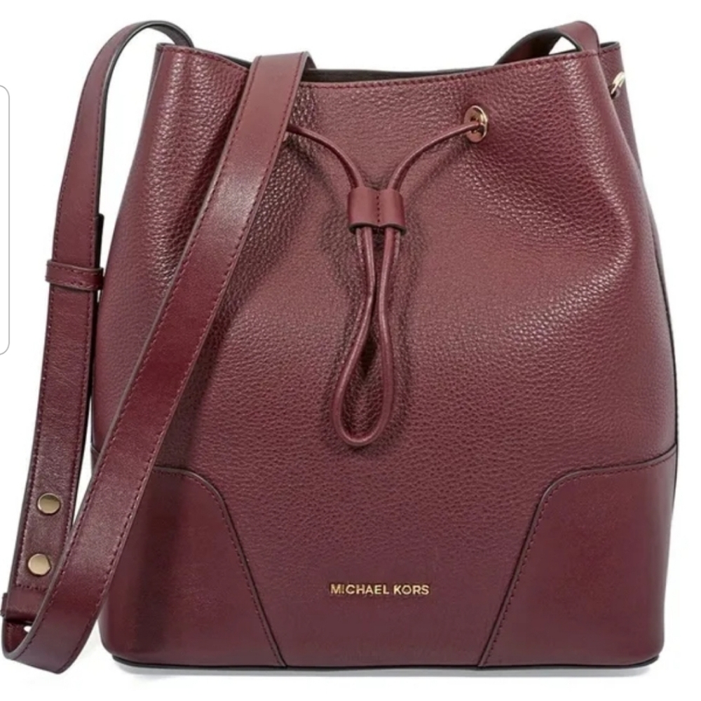 NWT Michael Kors Cary Bucket Bag Oxblood